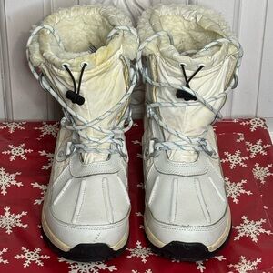 Bearpaw Bethany Winter/Waterproof Boots Size 6